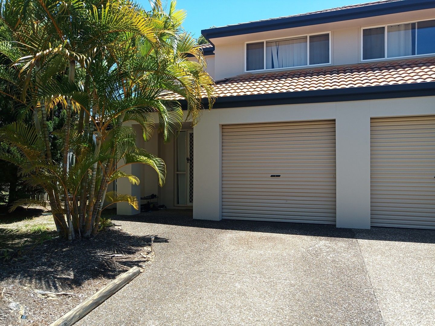 3 bedrooms Townhouse in 49/19 Harrow Place ARUNDEL QLD, 4214