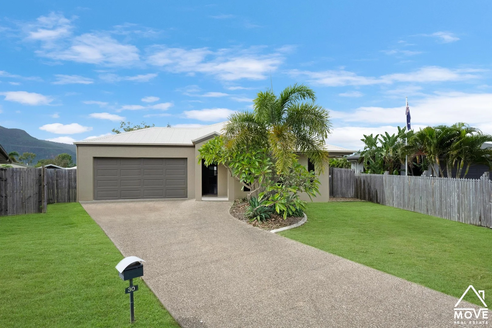 30 Benedore Street, Rasmussen QLD 4815