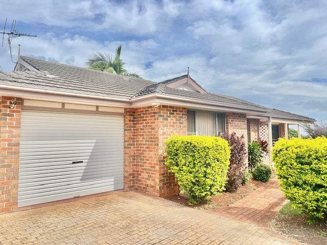 3 bedrooms Villa in B/11 Widderson Street PORT MACQUARIE NSW, 2444