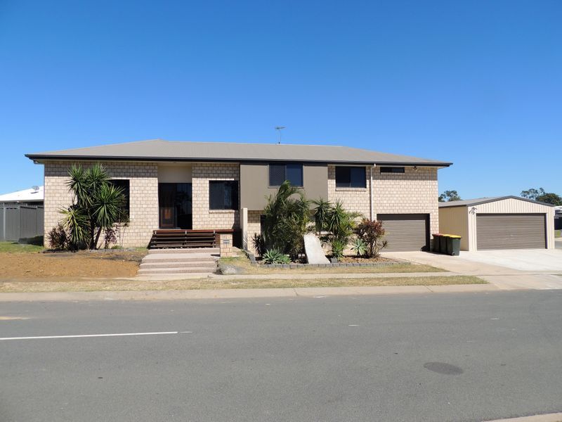 5 bedrooms House in 21 Anderson Court MORANBAH QLD, 4744