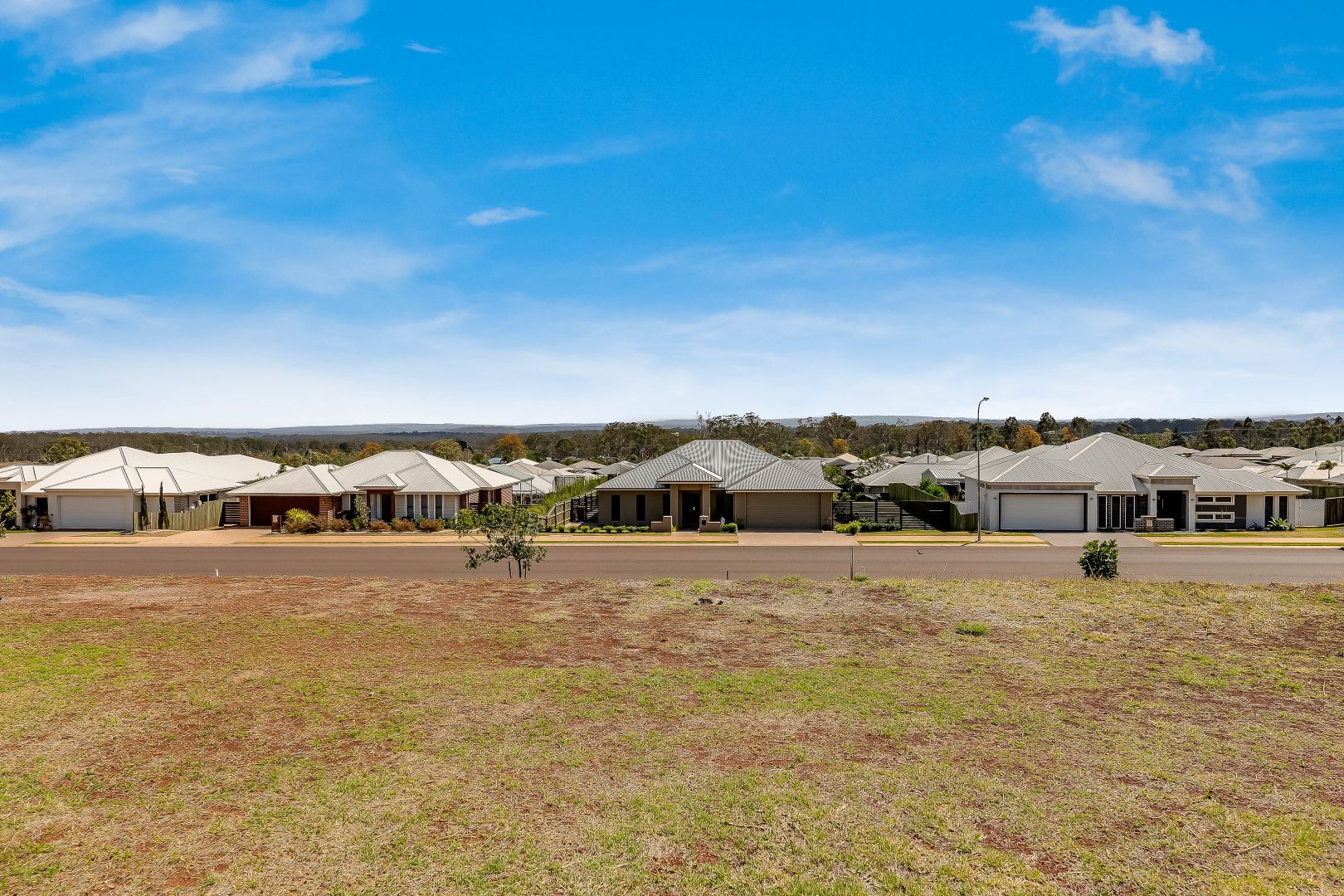 31 Sportsman Drive, Kleinton QLD 4352, Image 2