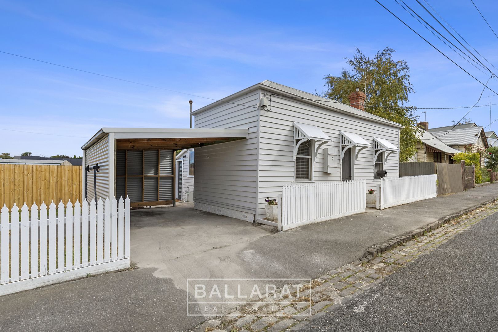 7 Little Clyde Street, Soldiers Hill VIC 3350, Image 1
