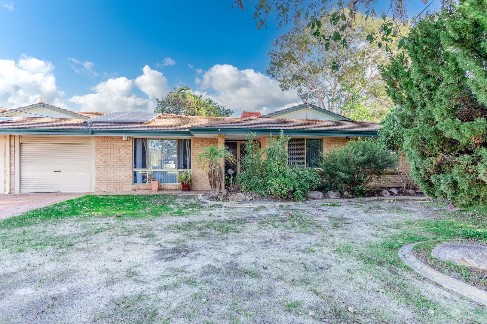 3 bedrooms House in 4 Kidbroke Place KELMSCOTT WA, 6111