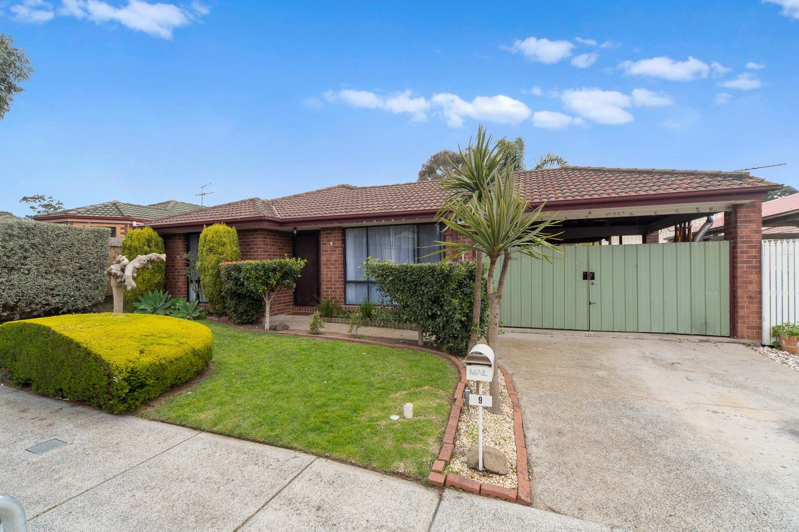 9 Captain Cook Close, Skye VIC 3977, Image 0