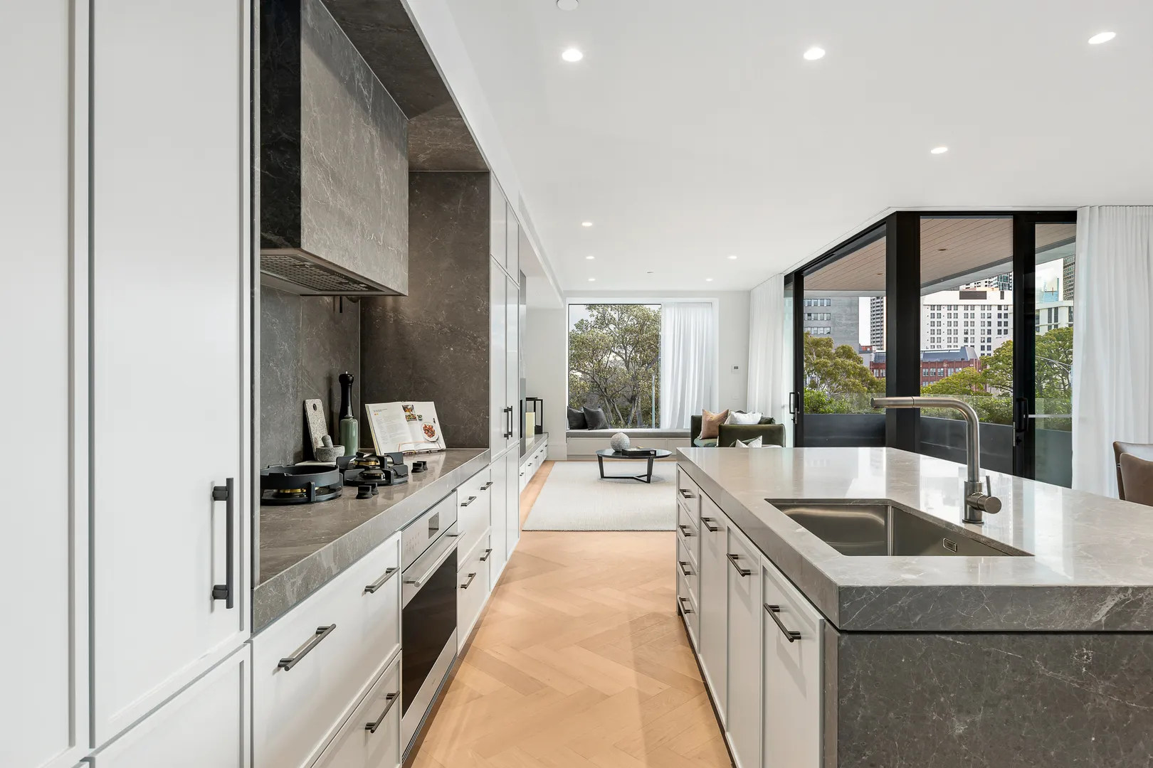 Apartment in East Melbourne - View 3
