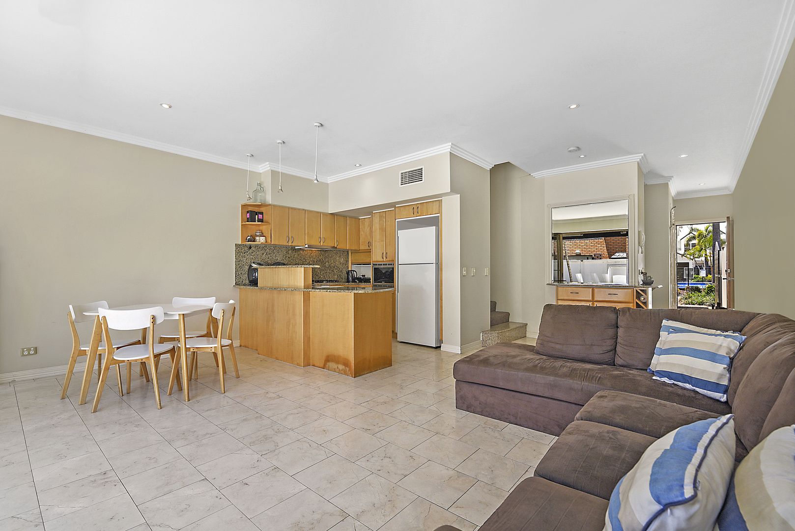 15/103 Salerno Street, Surfers Paradise QLD 4217, Image 1