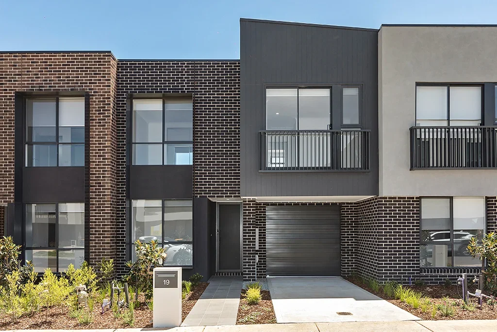 Primary image of 19 Plains Circuit, Aintree VIC 3336