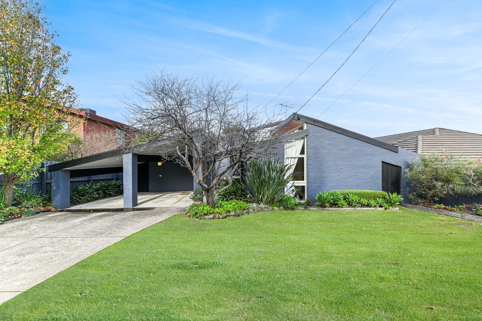 4 bedrooms House in 15 Kippax Court MOUNT WAVERLEY VIC, 3149