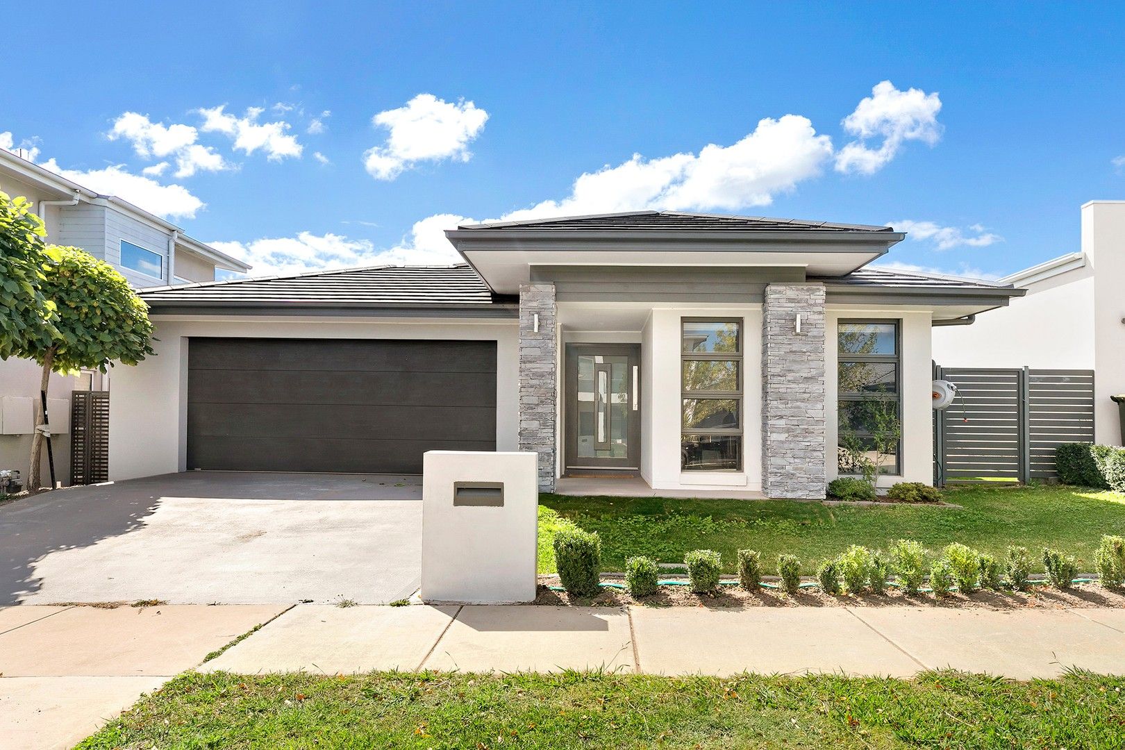 4 bedrooms House in 17 Lanaba Street CRACE ACT, 2911