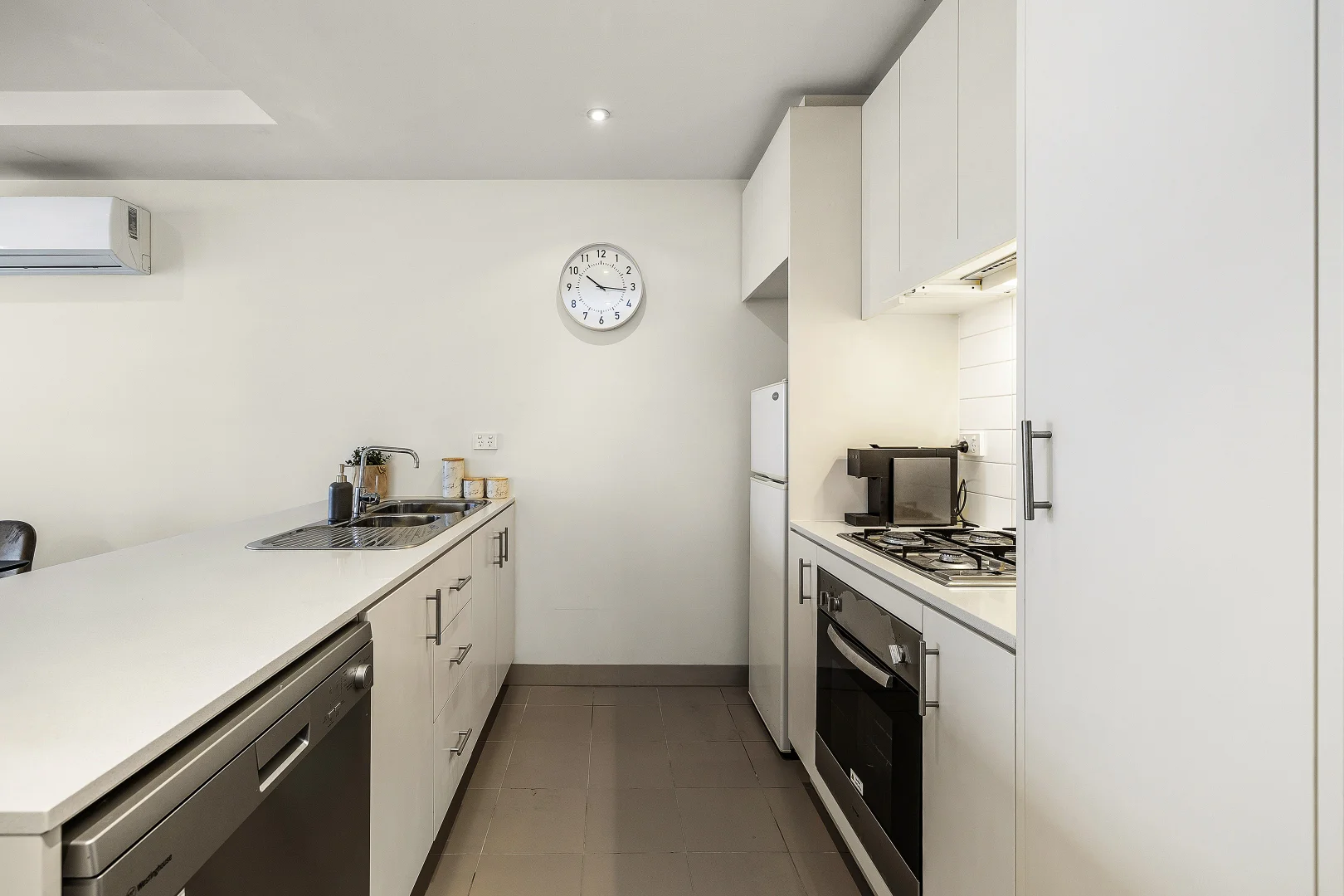 Additional image 8 of 1406/109 Clarendon Street, Southbank VIC 3006