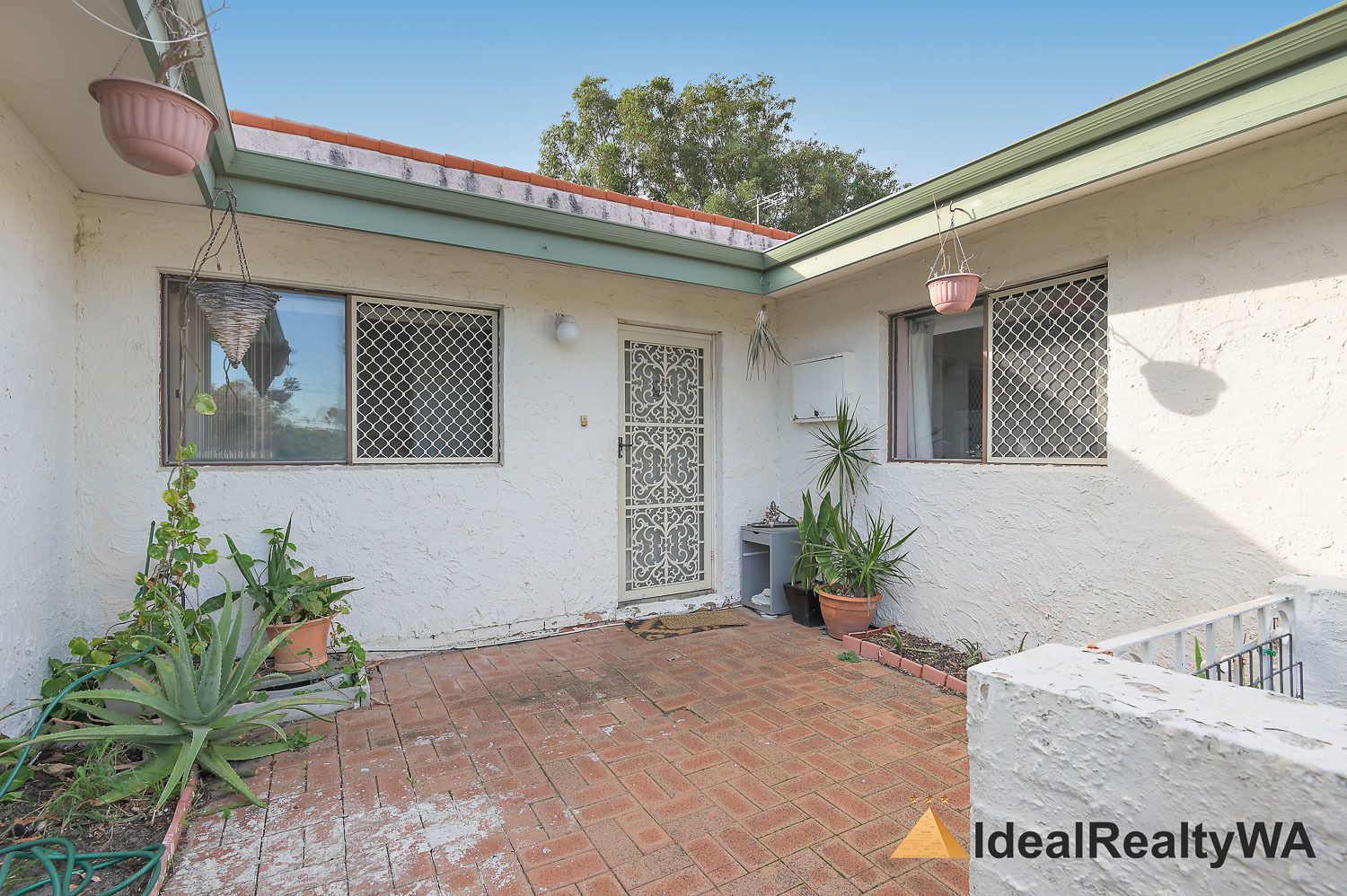 10 Apsley Road, Willetton WA 6155, Image 2