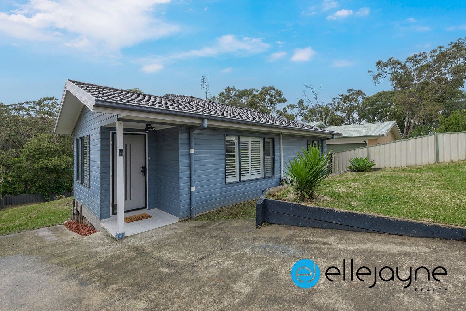 33 Hillcrest Road, Mirrabooka NSW 2264, Image 0