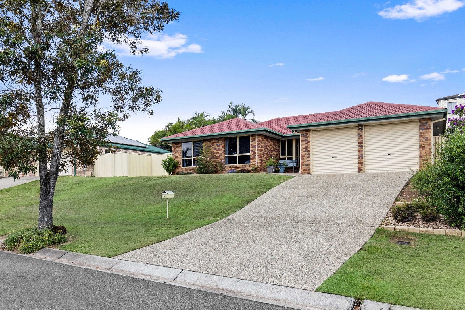 5 Hazlehead Place, Oxley QLD 4075, Image 0