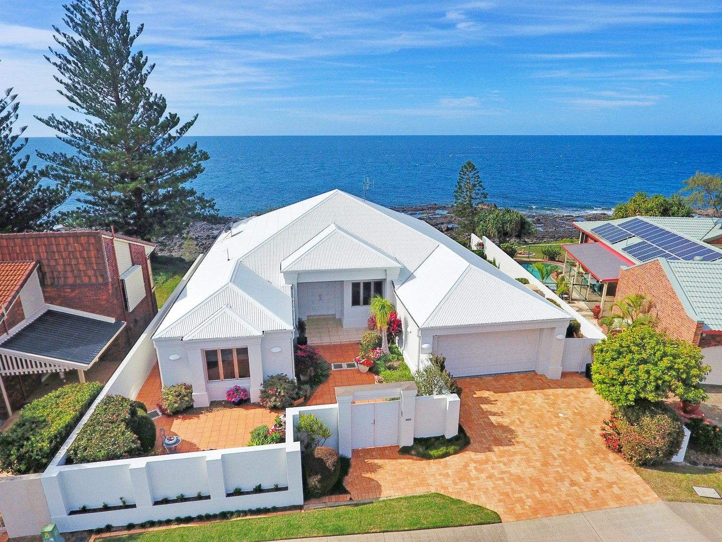 209 Woongarra Scenic Drive, Bargara QLD 4670, Image 1