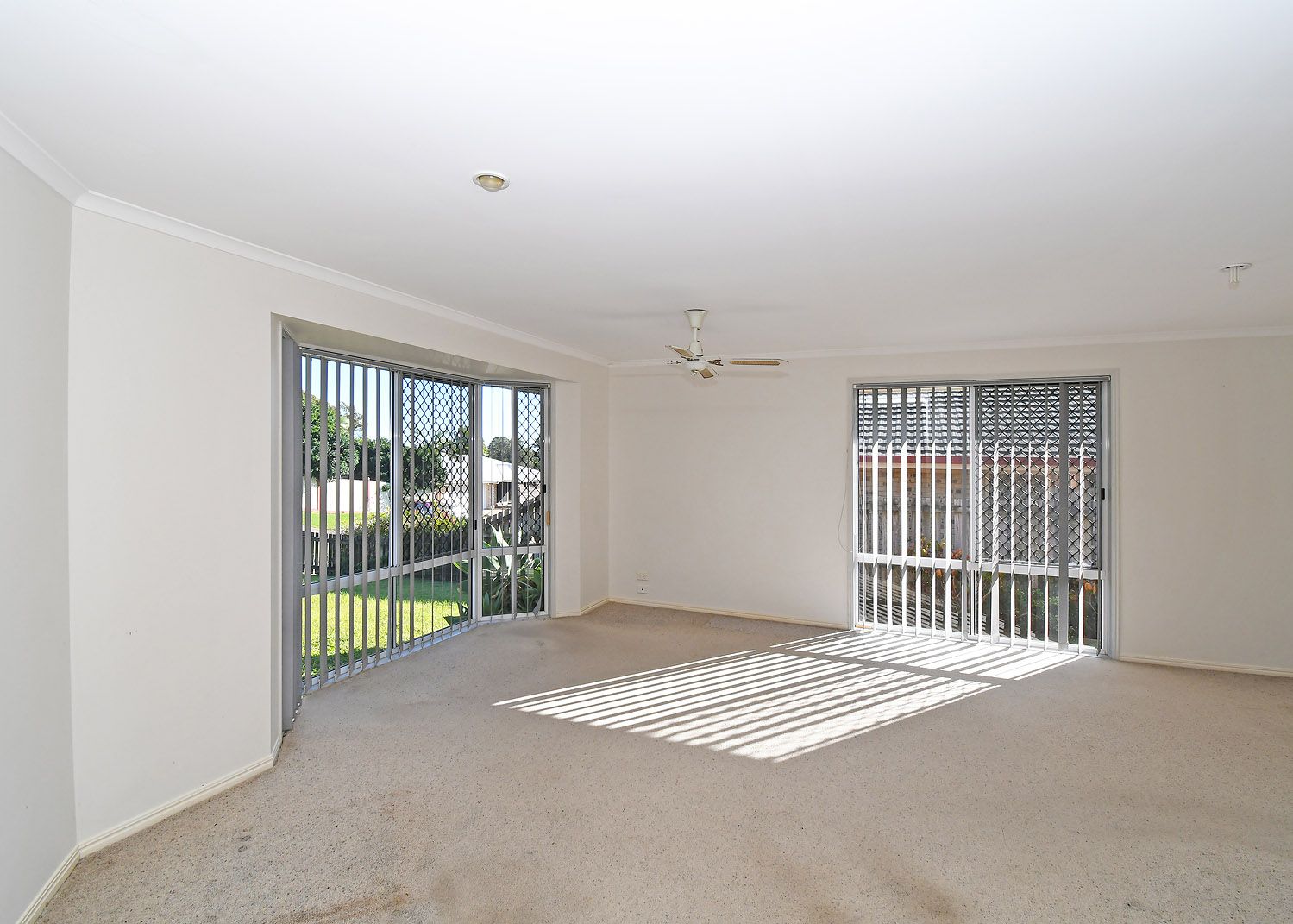 8 King Henry Court, Torquay QLD 4655, Image 2