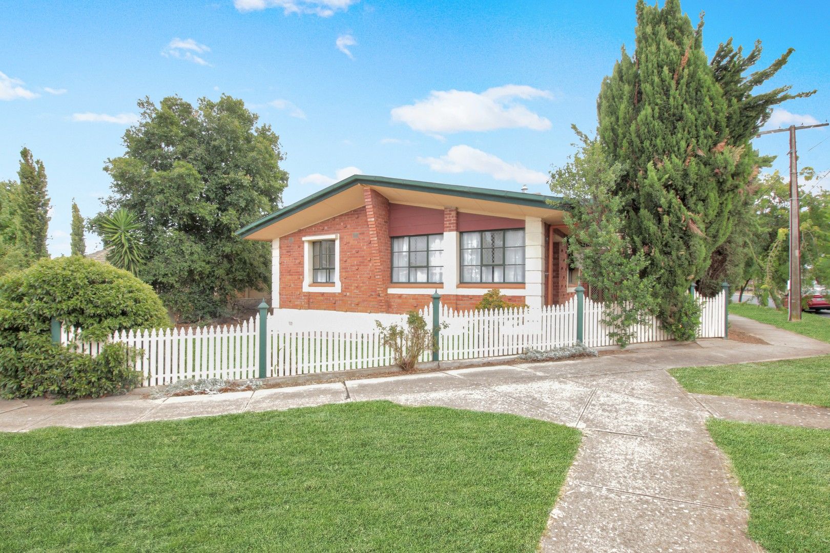 3 bedrooms House in 20 Selkirk Avenue CLEARVIEW SA, 5085