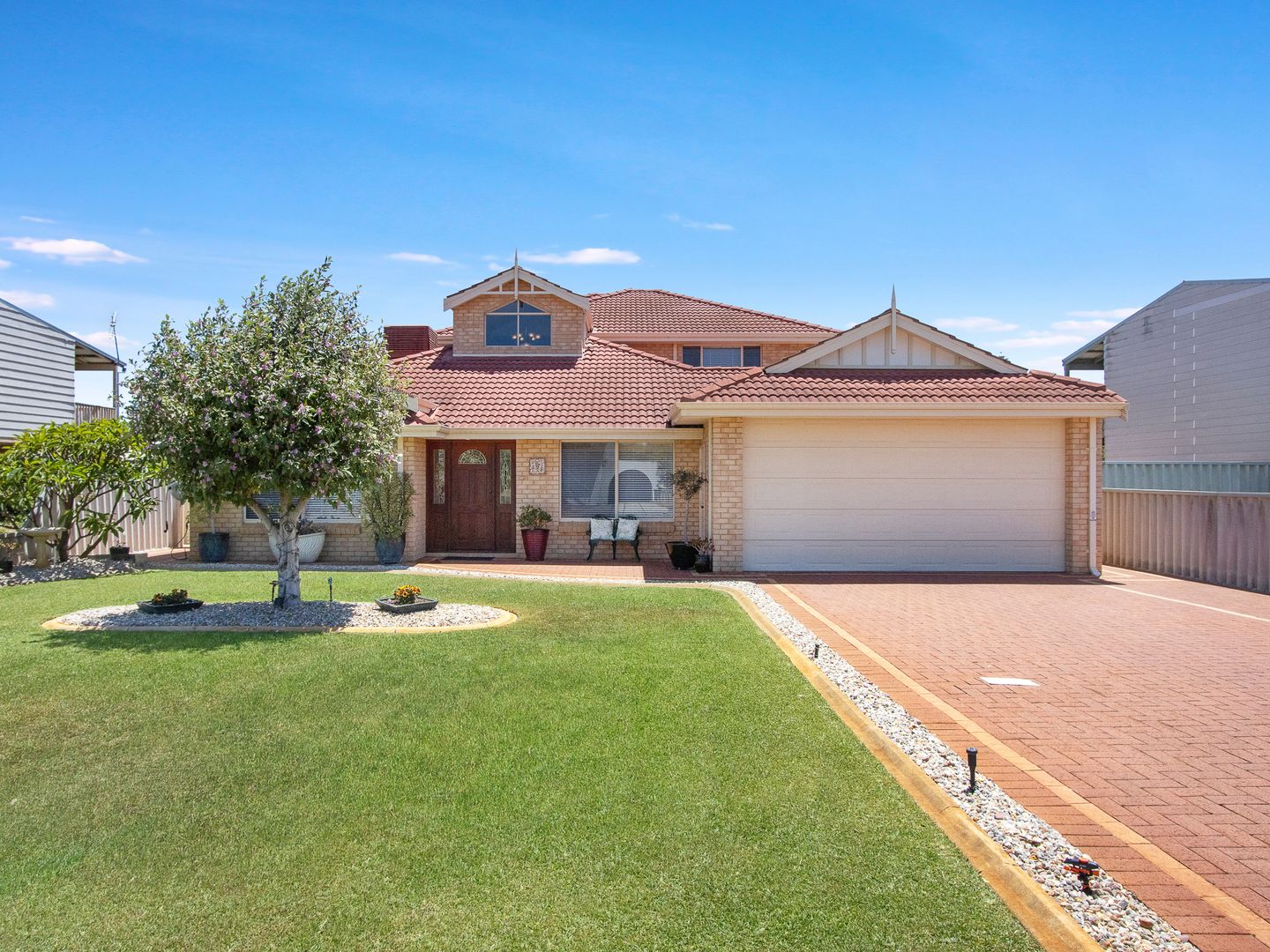 17 Erlistoun Street, Golden Bay WA 6174, Image 1