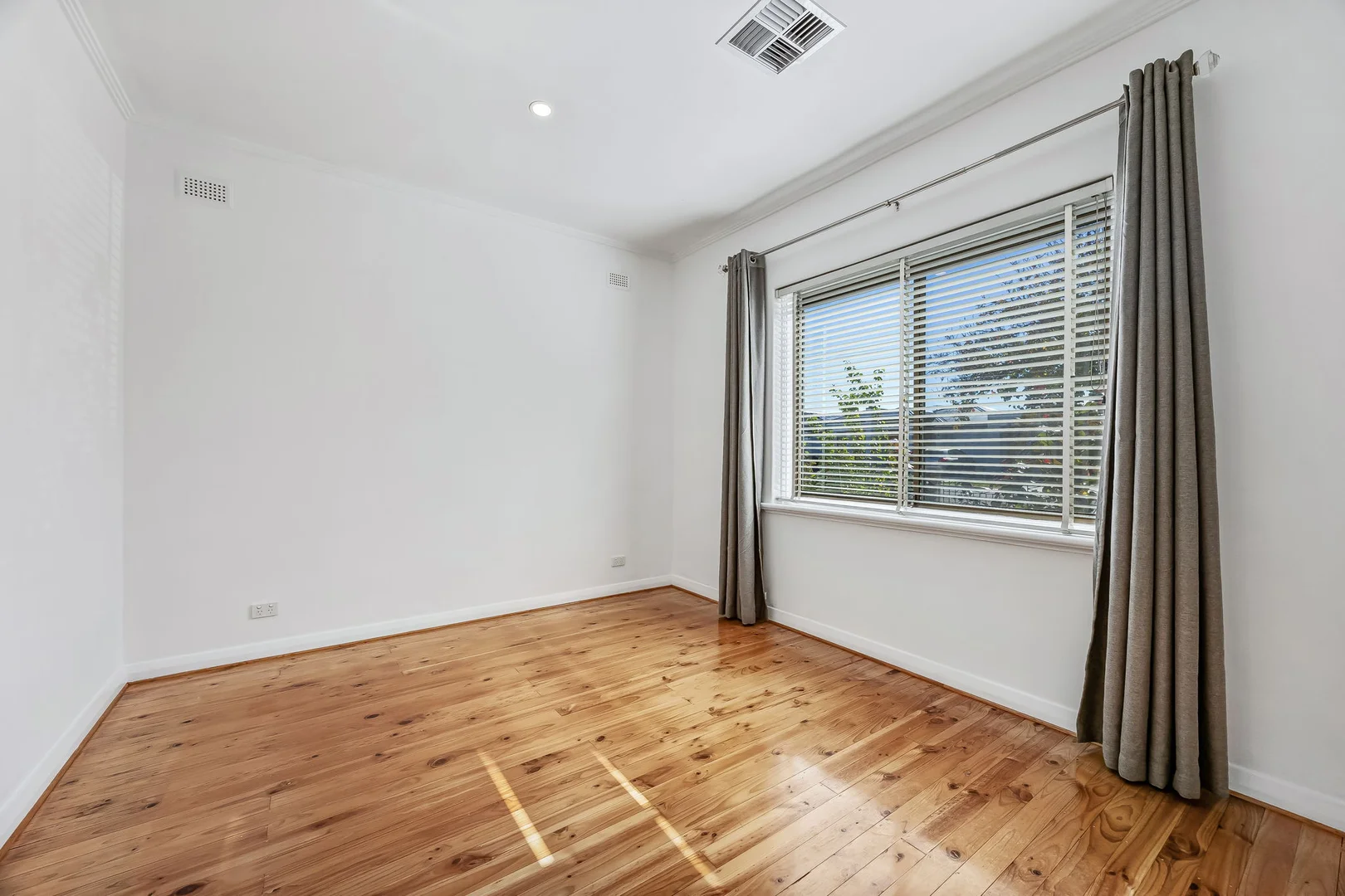 Additional image 9 of 6 Mitchell St West, Seaton SA 5023