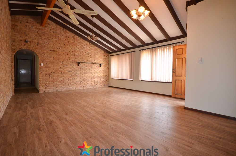 4 bedrooms House in 69 Morfitt Street MANDURAH WA, 6210