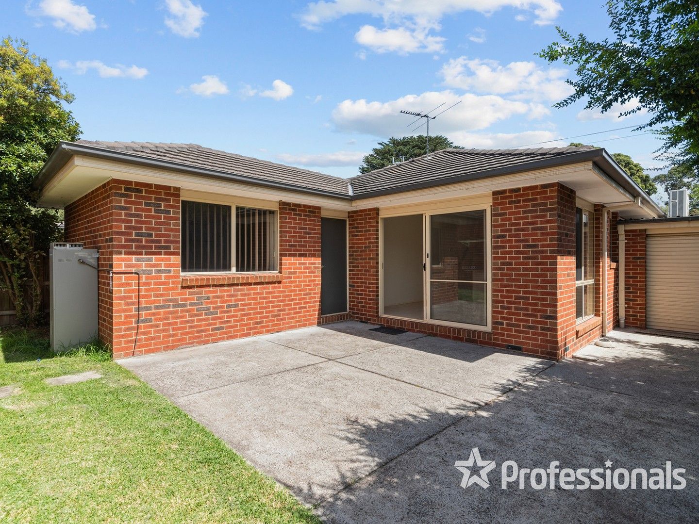 2a Springfield Avenue, Croydon VIC 3136, Image 0