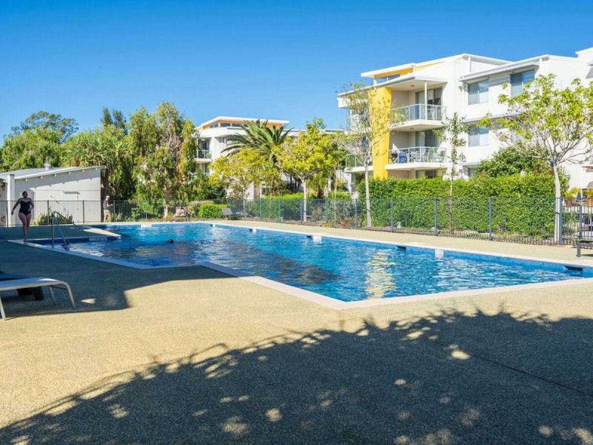 814/66 Sickle Avenue, Hope Island QLD 4212, Image 1