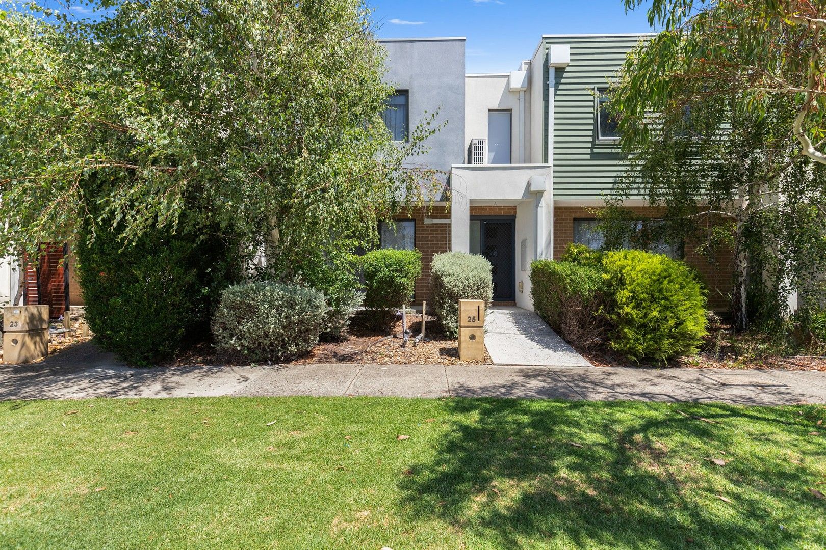 2 bedrooms Townhouse in 25 Kosciuszko Circuit CLYDE VIC, 3978