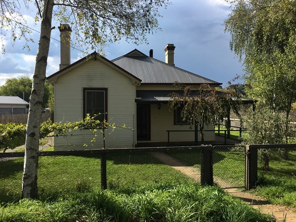 1 Colyer Street, Crookwell NSW 2583
