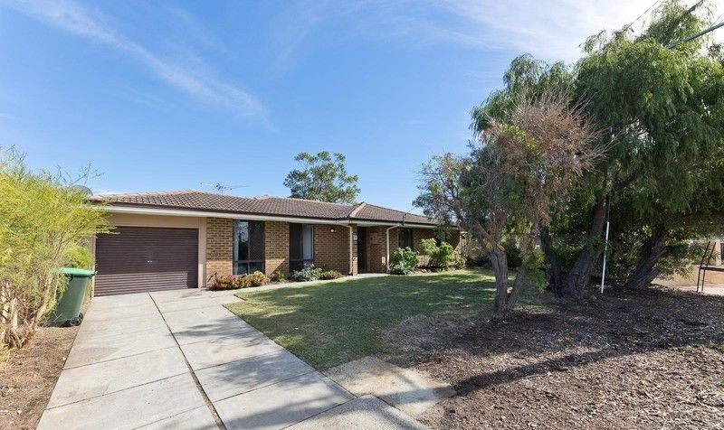 4 bedrooms House in 10 Clay Place PADBURY WA, 6025