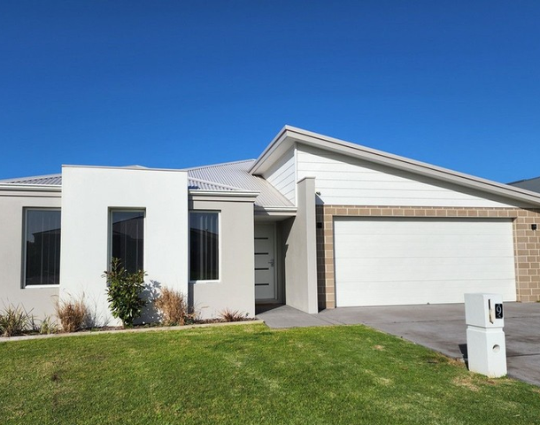 9 Ethereal Drive, Mckail WA 6330