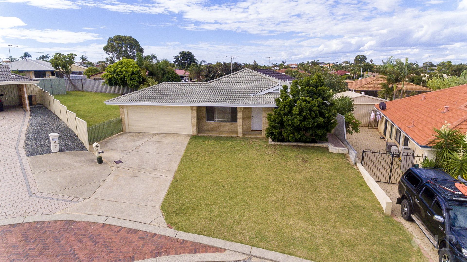 6 Willmott Close, Halls Head WA 6210, Image 1