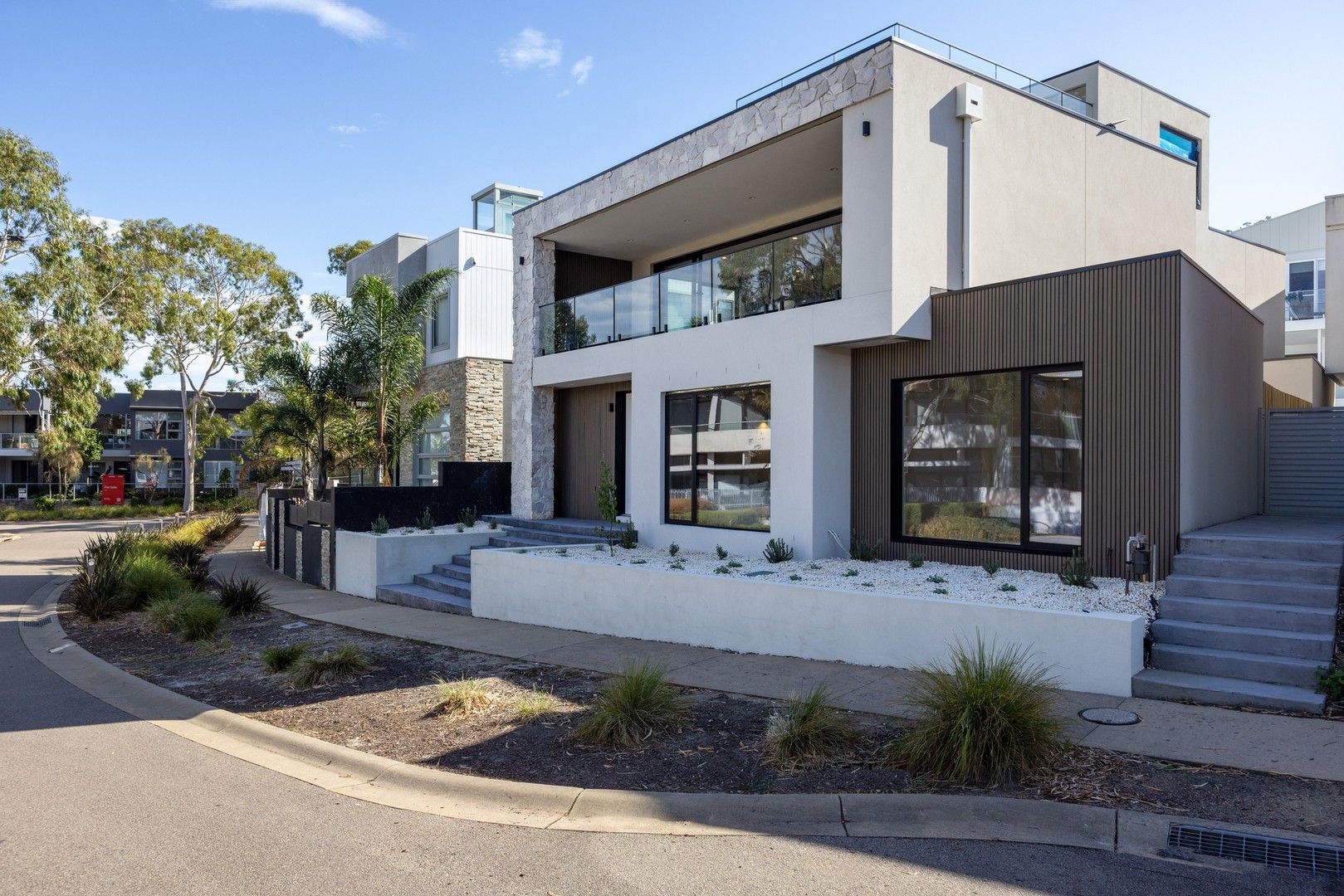 4 bedrooms House in 26 Anchorage Avenue SAFETY BEACH VIC, 3936
