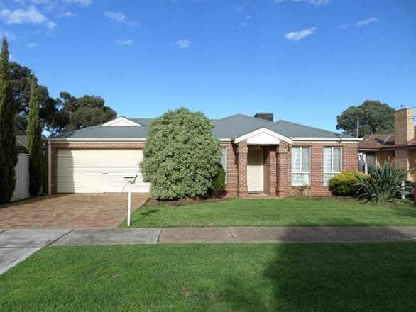 1 First Avenue, Melton South VIC 3338