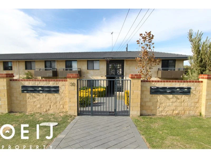 11/30 Lorraine Place, Hamilton Hill WA 6163