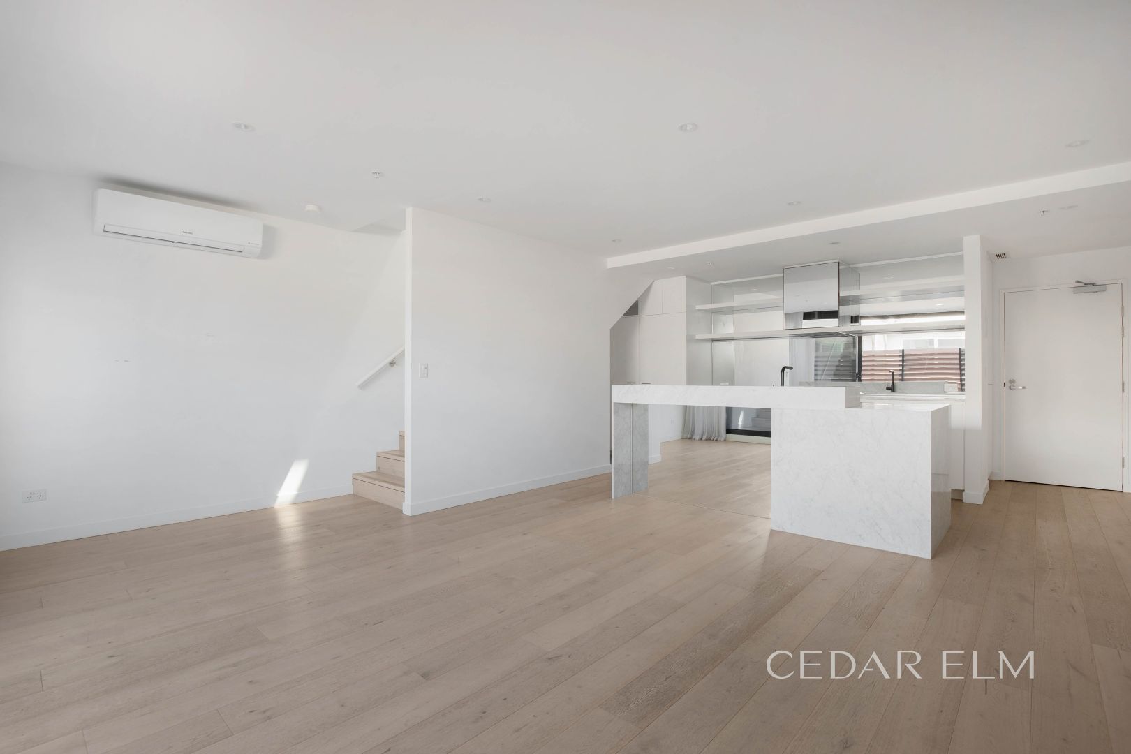 8/278-282 Kings Way, South Melbourne VIC 3205, Image 2