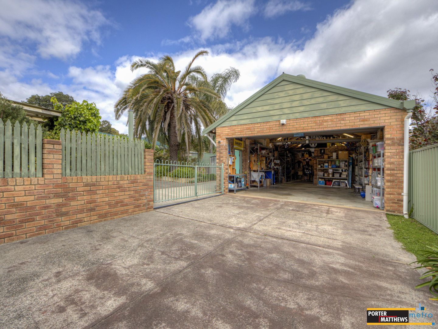 17 Glyde Road, Lesmurdie WA 6076, Image 2