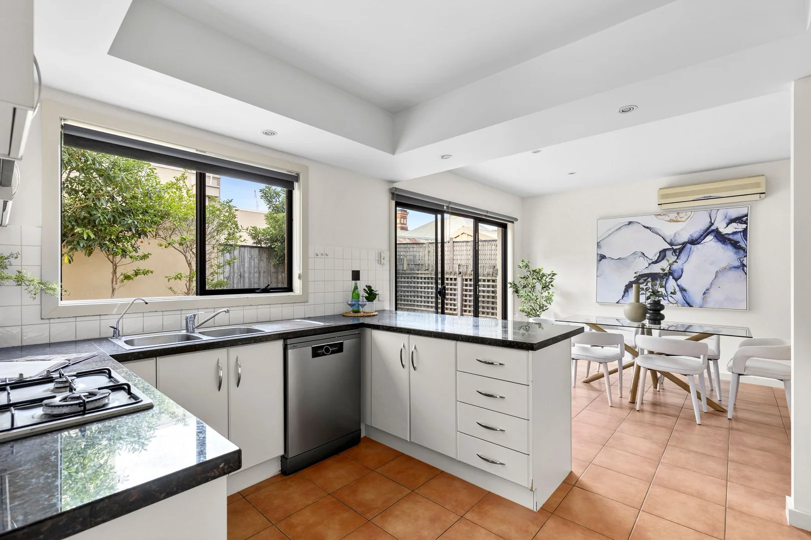 Additional image 3 of 3/98 McKillop Street, Geelong VIC 3220