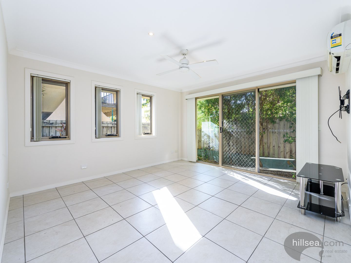 1/27 Harley Street, Labrador QLD 4215, Image 2