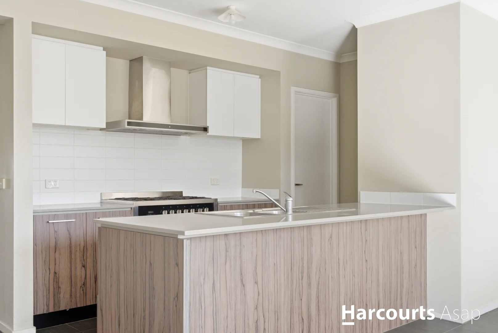 Additional image 3 of 33 Ventasso Street, Clyde North VIC 3978