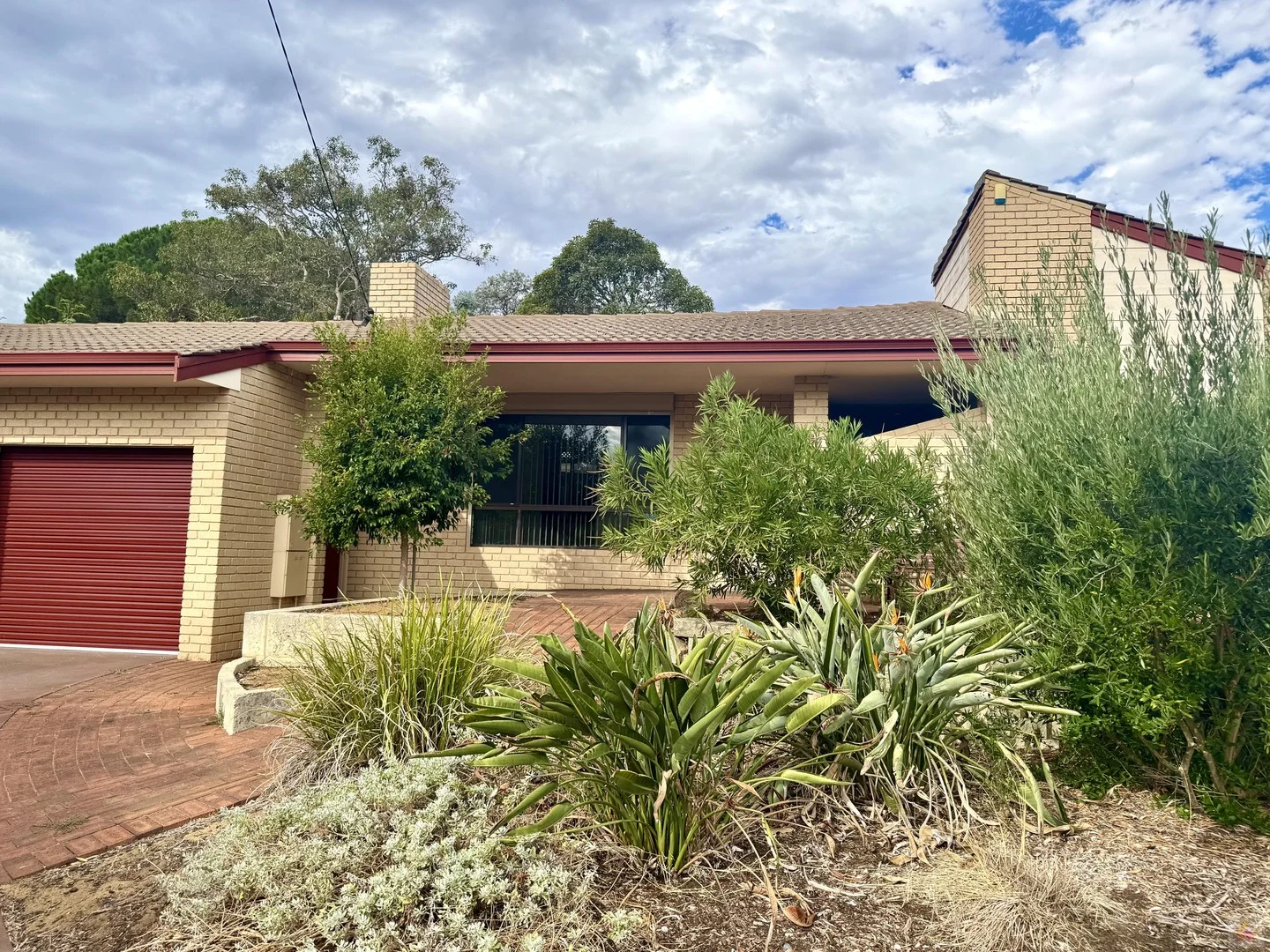 9 Fordred Place, Parmelia WA 6167