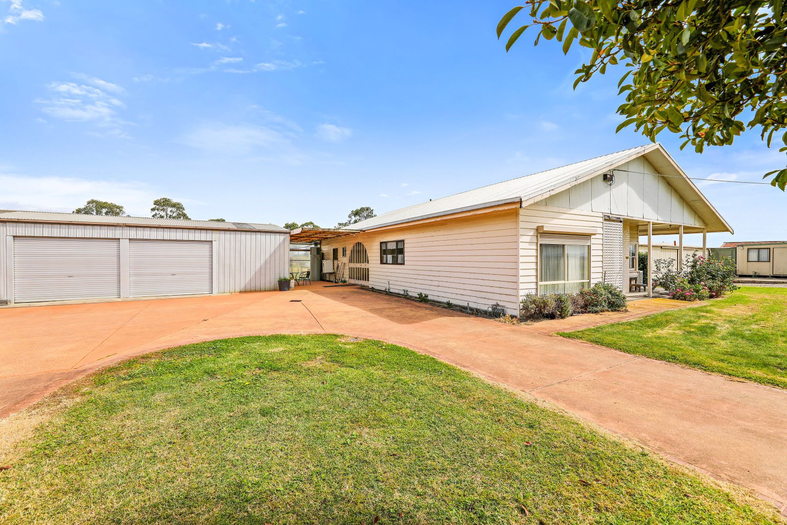 148 GORDON ROAD, Yarragon VIC 3823, Image 2