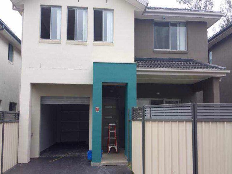 4 bedrooms Townhouse in 38/131 Hyatts Road PLUMPTON NSW, 2761