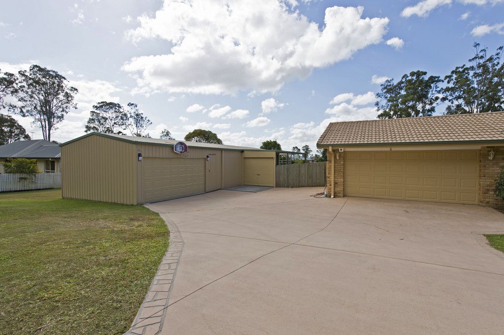 15 Pagan Road, YATALA QLD 4207, Image 2