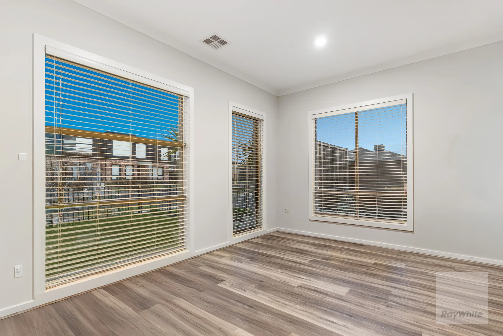 Additional image 4 of 18 Topiary Street, Truganina VIC 3029