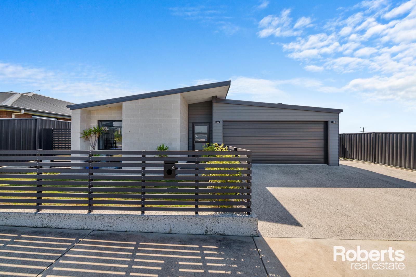 4 bedrooms House in 4 Bryan Street SHEARWATER TAS, 7307