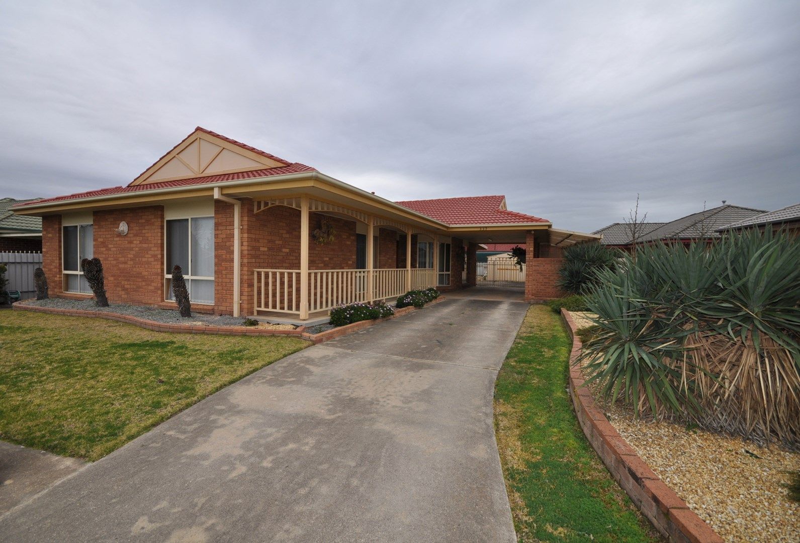 337 Shirleen Crescent, Lavington NSW 2641, Image 0