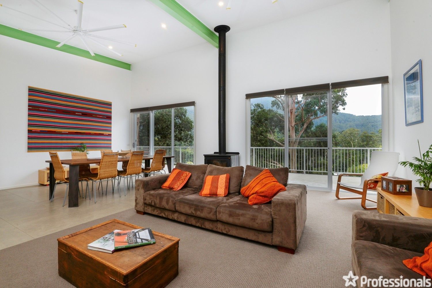 25 Riverside Drive, Warburton VIC 3799, Image 2