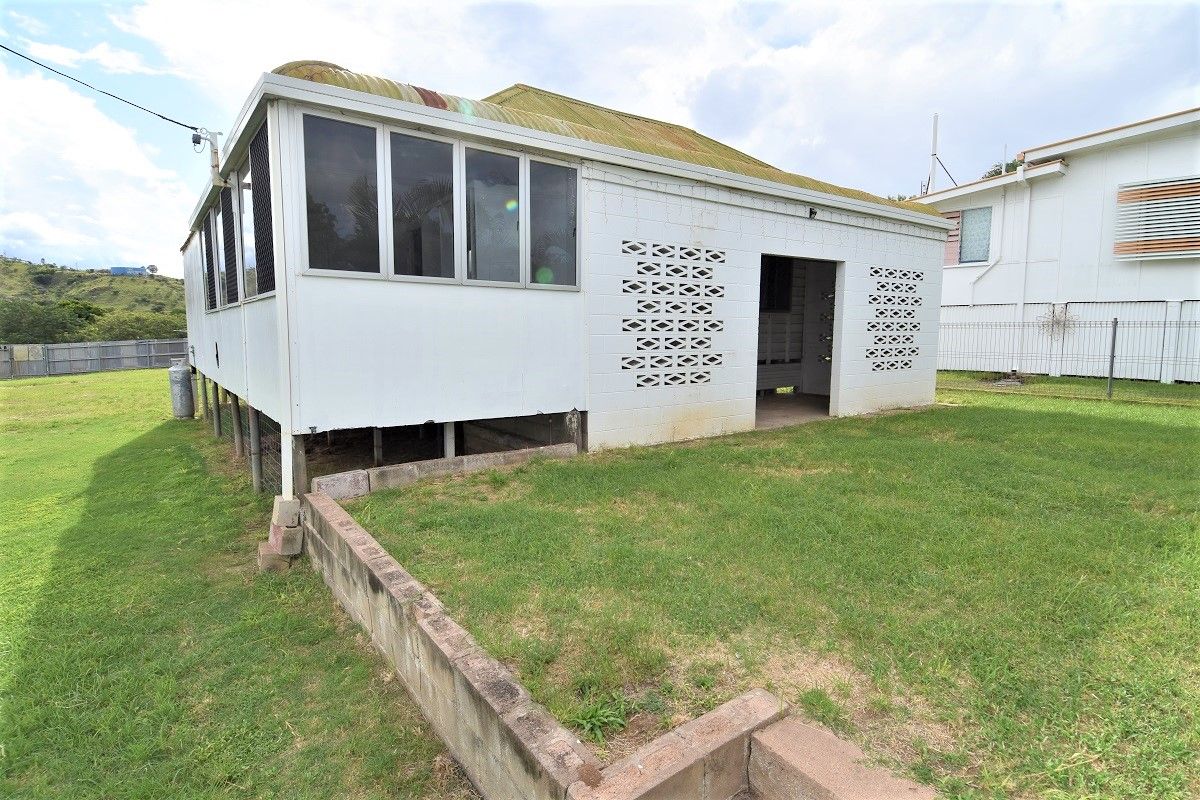 32 Day Dawn Road, Charters Towers City QLD 4820 House For Rent 280