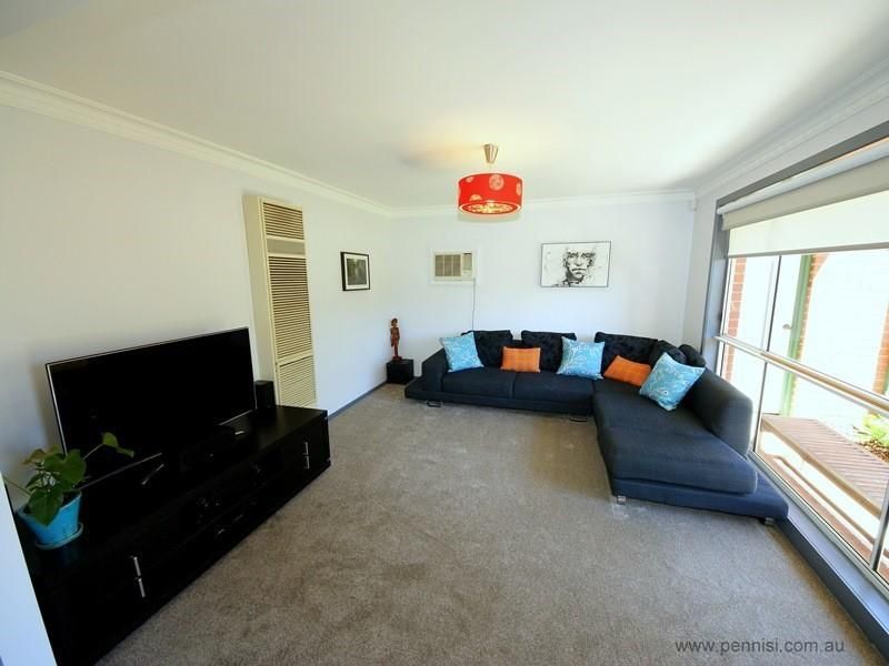 1/67 Rhodes Parade, OAK PARK VIC 3046, Image 2