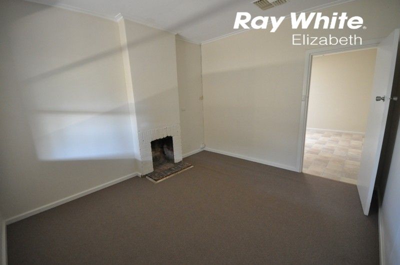 35 Blencowe Street, Elizabeth Grove SA 5112, Image 2