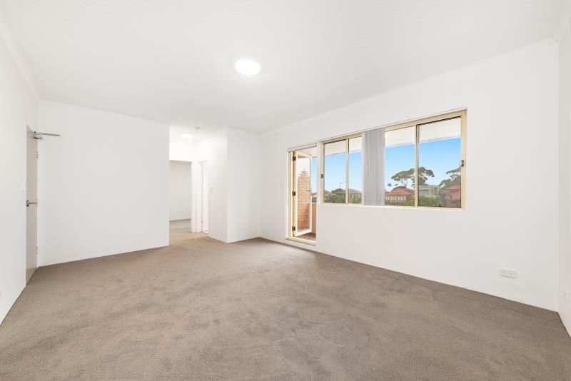 2 bedrooms Apartment / Unit / Flat in 323 Maroubra Road MAROUBRA NSW, 2035